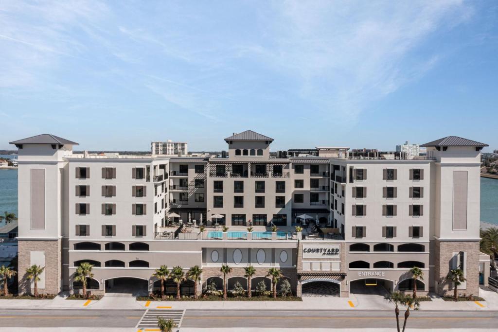 Courtyard by Marriott Clearwater Downtown